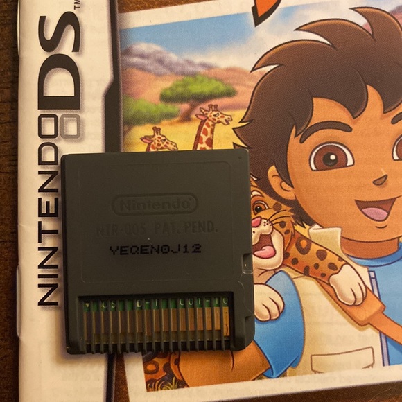 Nintendo Lot of 4 (Four) DS Game with Manual Booklets - Picture 8 of 16